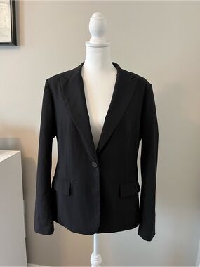 Black Single-Button Women's Blazer